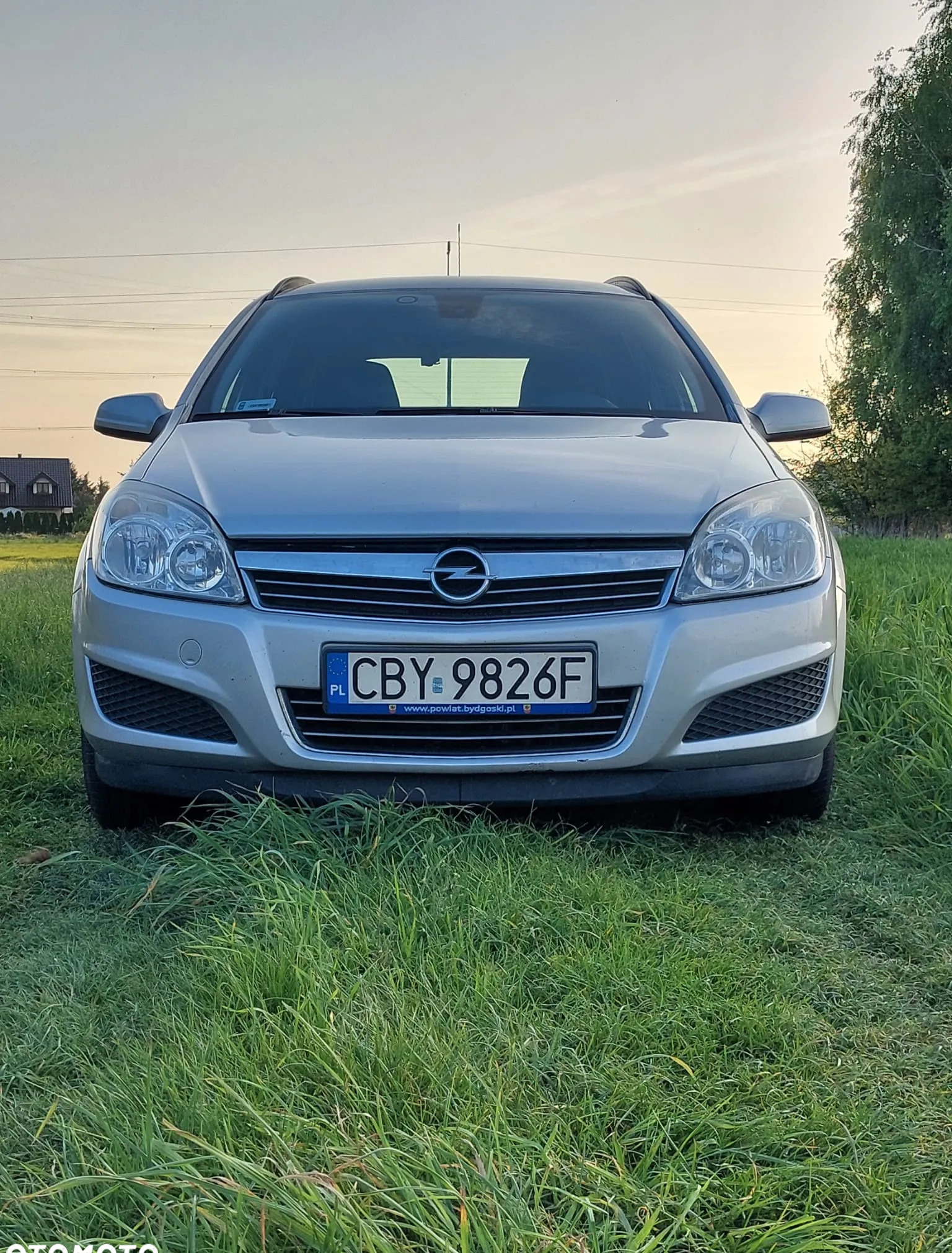 Opel Astra cena 11500 przebieg: 313000, rok produkcji 2009 z Golina małe 254